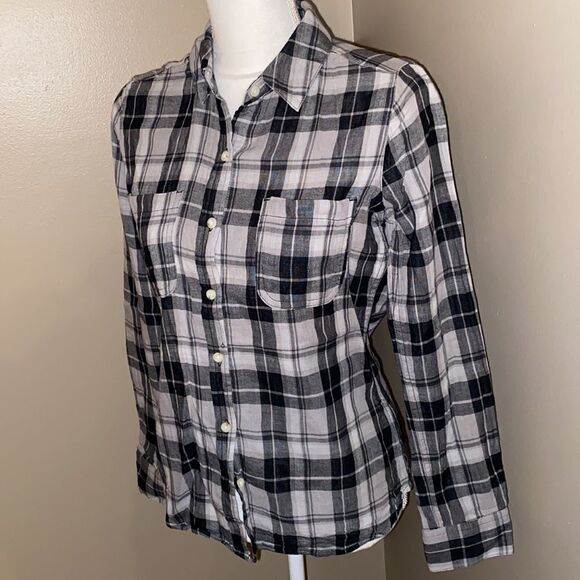 Mossimo Supply Co Plaid Button Down Top! - Picture 1 of 13